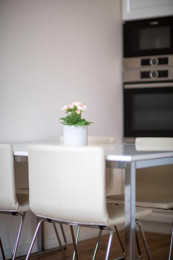 Luxurious Central Apartment In Liszt Ferenc Square Budapest Exterior foto