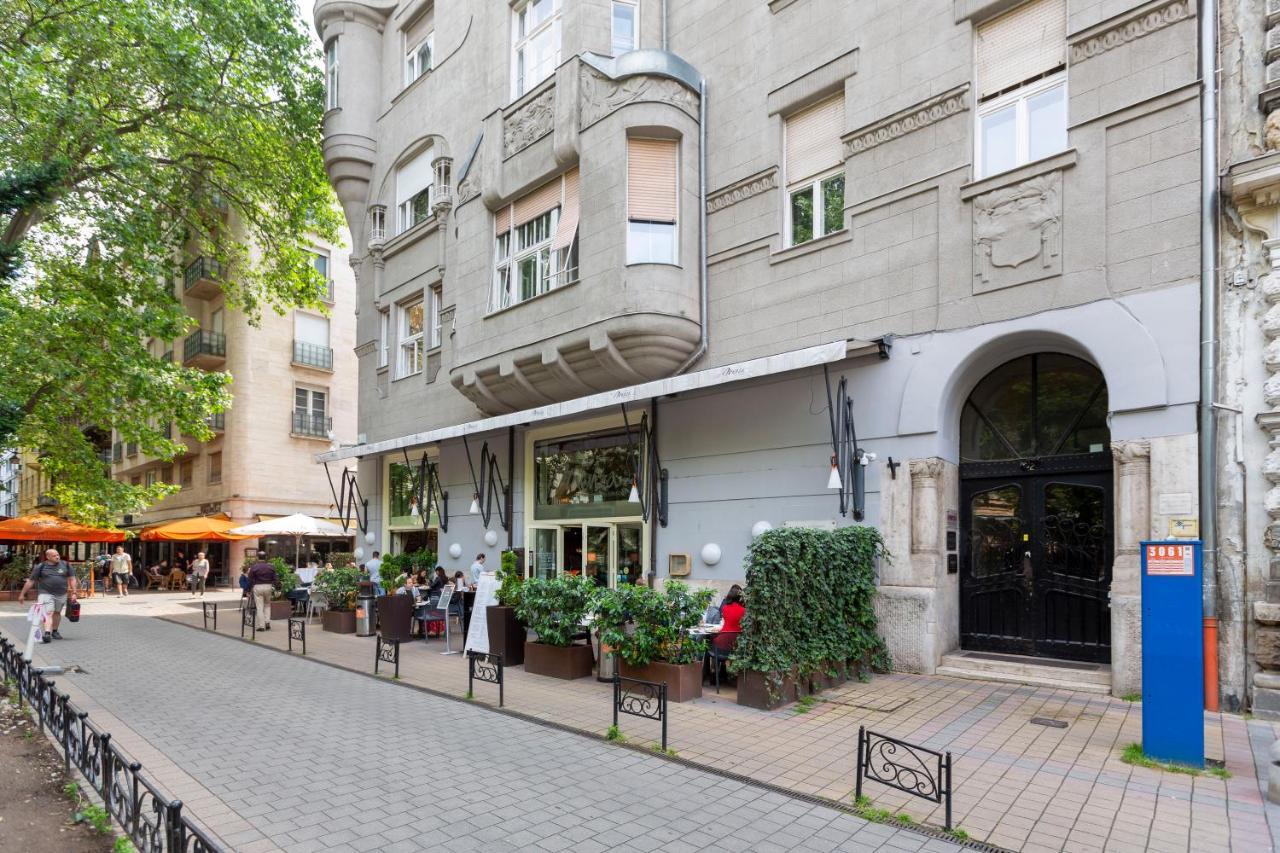 Luxurious Central Apartment In Liszt Ferenc Square Budapest Exterior foto
