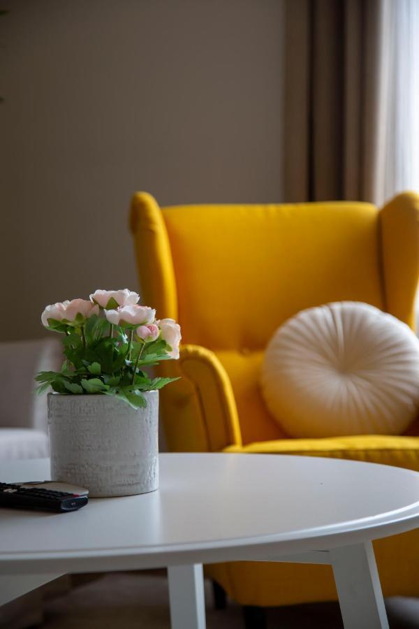 Luxurious Central Apartment In Liszt Ferenc Square Budapest Exterior foto