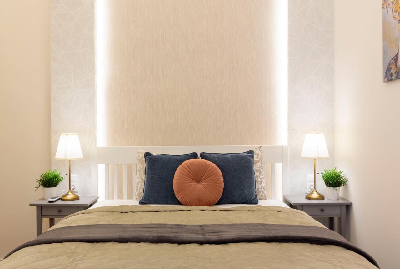 Luxurious Central Apartment In Liszt Ferenc Square Budapest Exterior foto